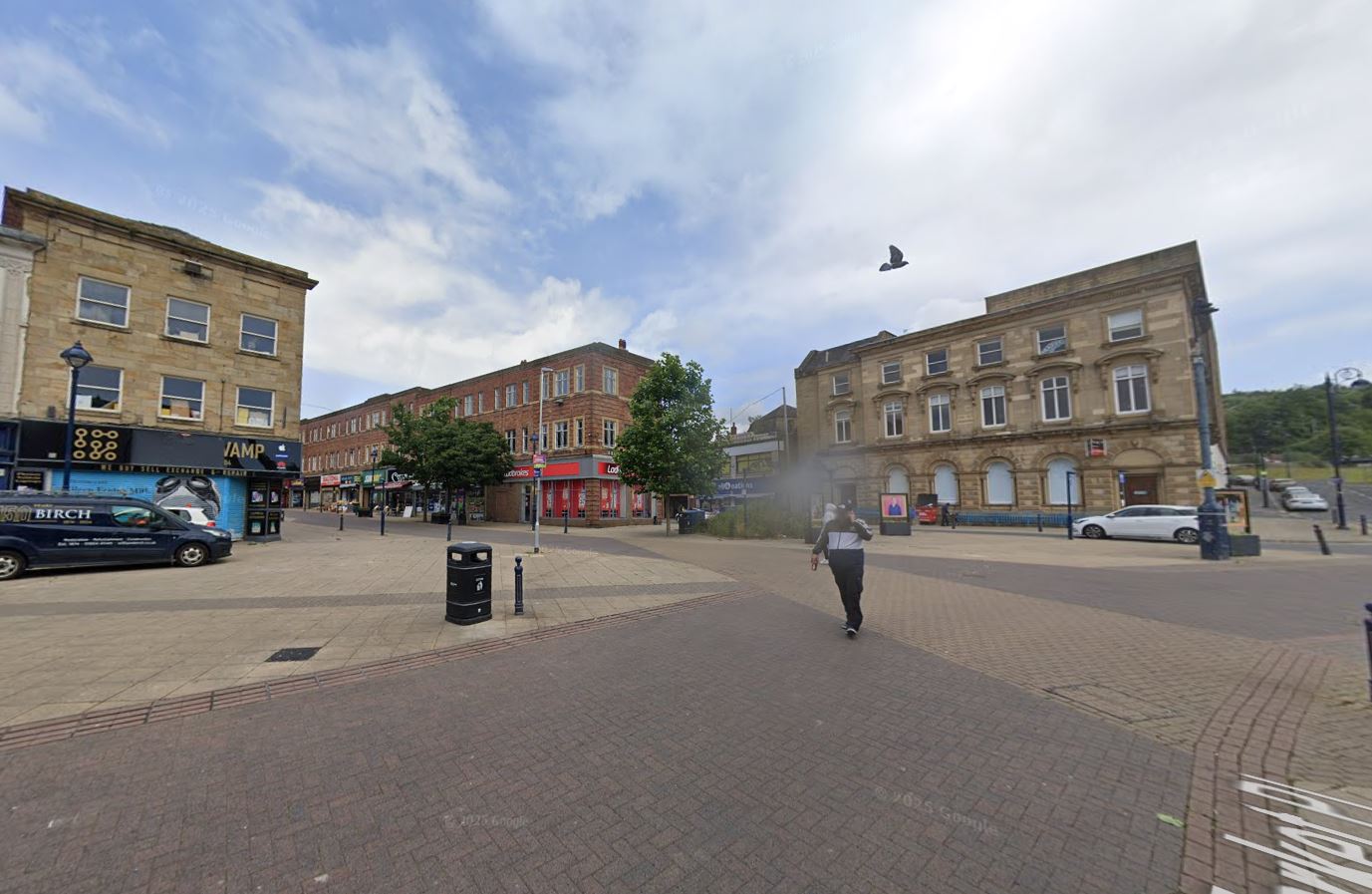 Office in Dewsbury - photo 3